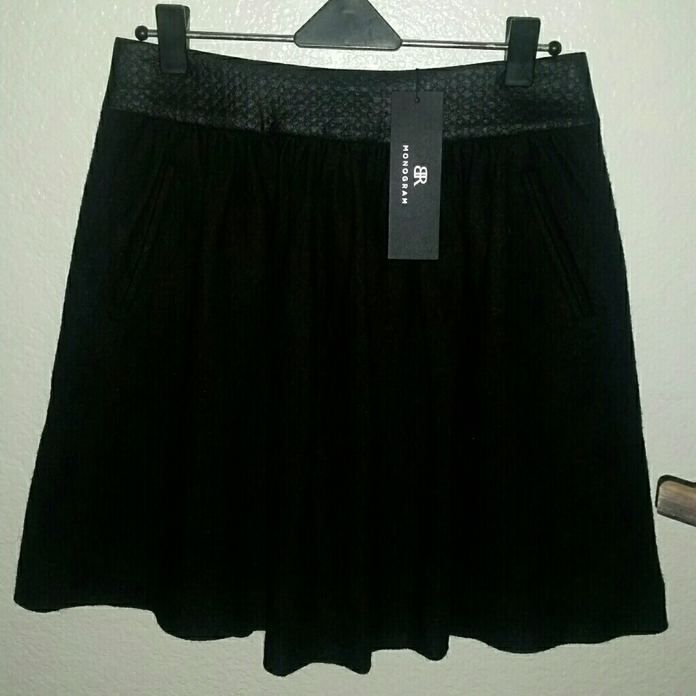 NWT 0 Banana Republic Monogram Skirt